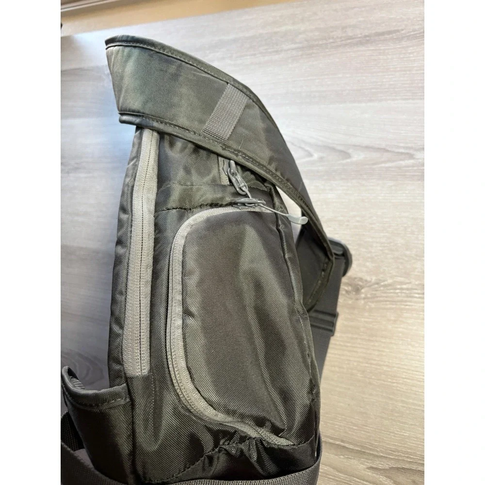 Lowepro Camera Sling Bag Crossbody Backpack Padded Gear Case Small Spot Gorpcore